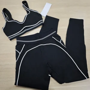 Yoga Sport Suit women Pilates clothing High waisted elasticized leg hip lifting pants gather Top vest strip line decoration