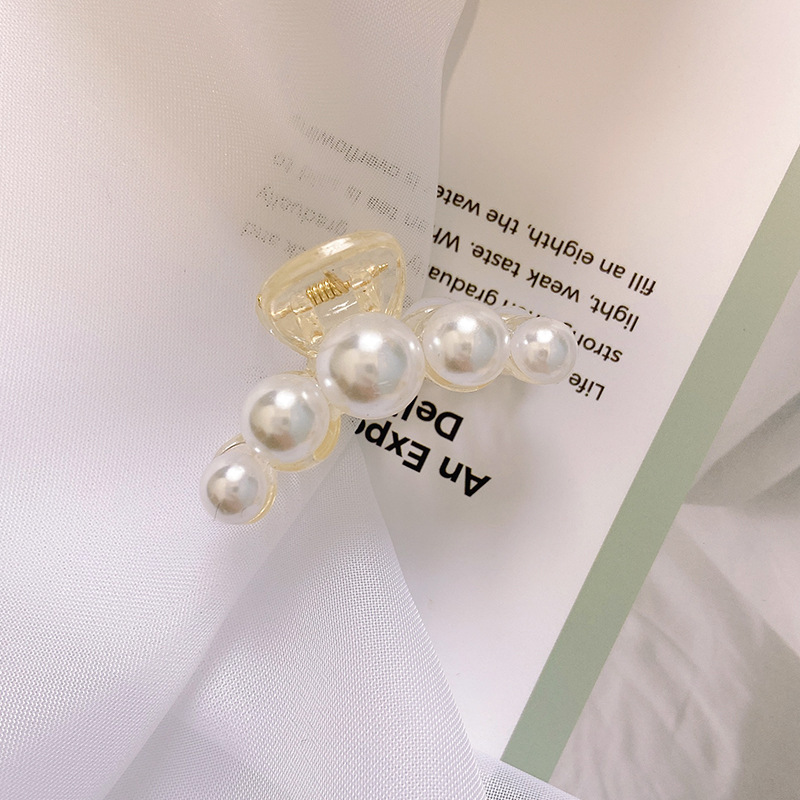 Large Pearl Hair Claw Clip – Elegant Metal Hair Clip for Women - Image 2