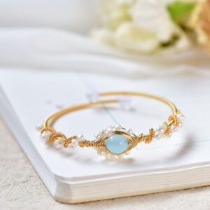 Pearl Cuff Bracelet for Women – Gold-Plated Braided Vintage Style