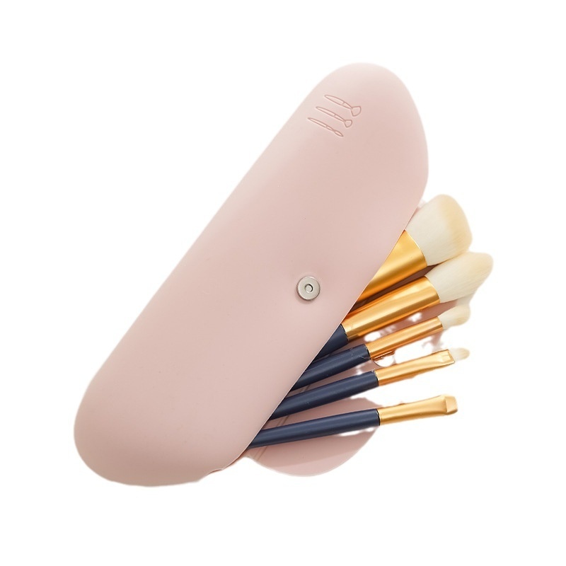Silicone Makeup Brush Holder – Portable Travel Brush Case - Image 8