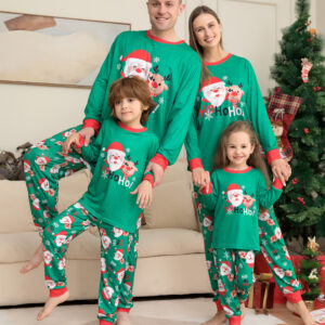 Santa Print Family Christmas Pyjamas โ Matching Xmas PJ Sets